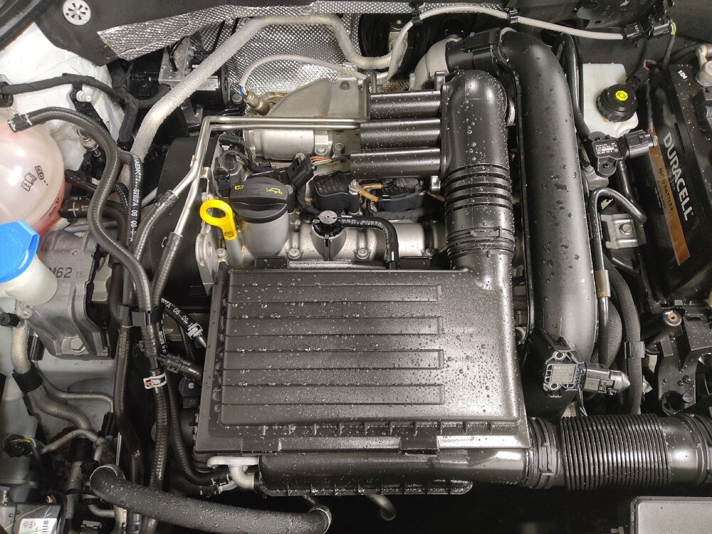 2017 Volkswagen Jetta in Morrow, GA 30260 - 18091776 30