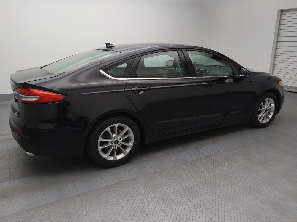 2019 Ford Fusion in Lakewood, CO 80215 - 18091780 9