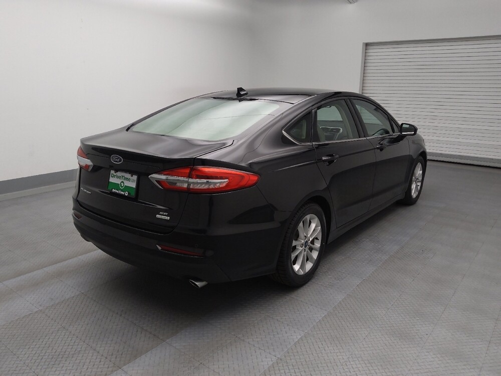 2019 Ford Fusion in Lakewood, CO 80215 - 18091780 10