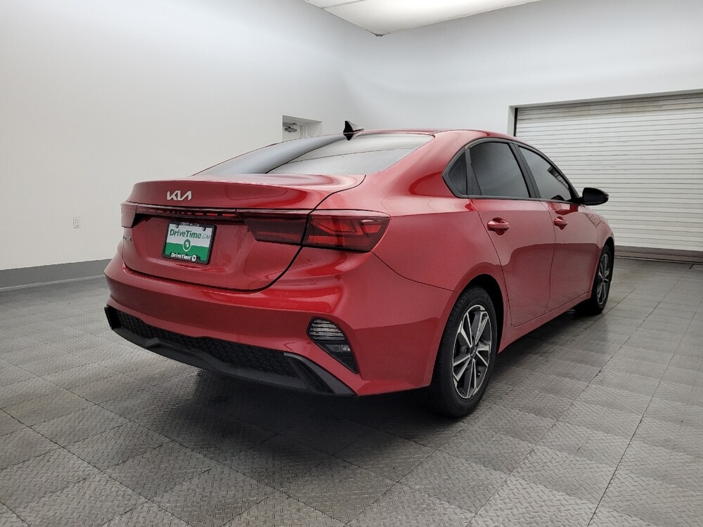 2022 Kia Forte in Phoenix, AZ 85015 - 18091790 9