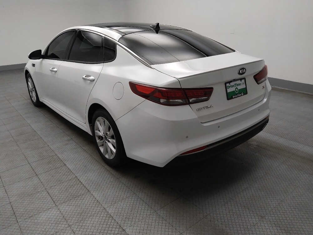 2018 Kia Optima in Lombard, IL 60148 - 18091804 5