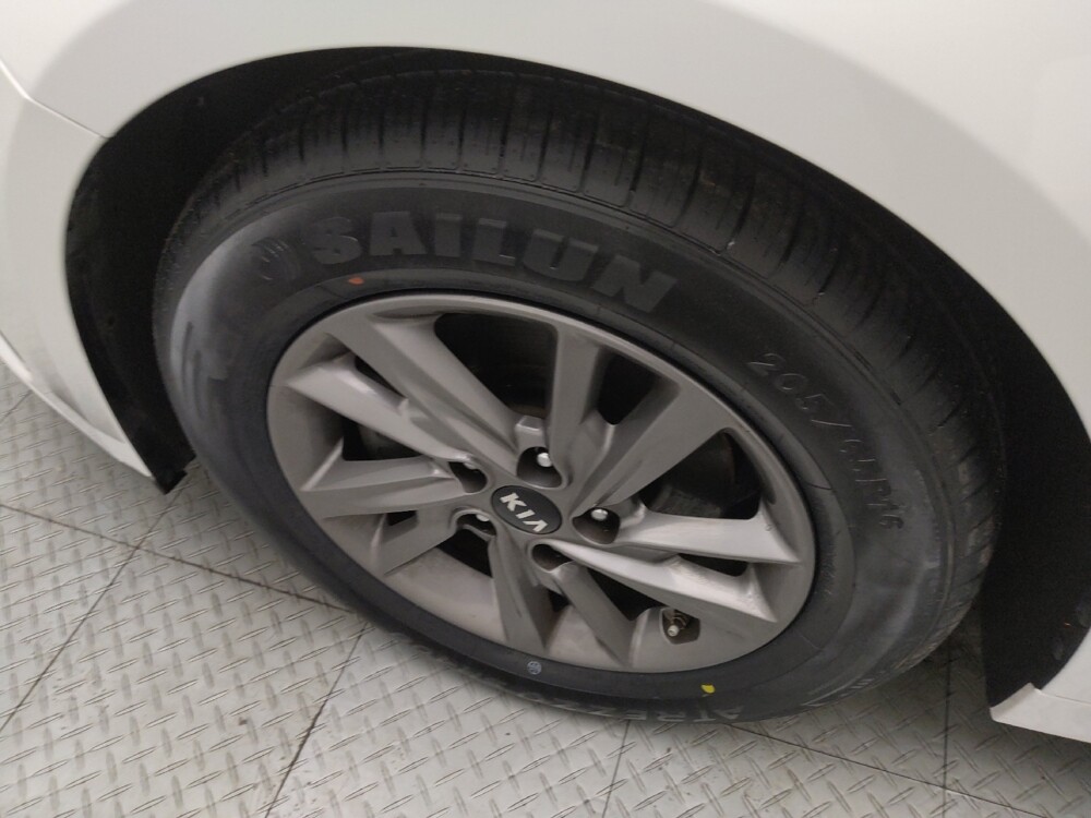 2020 Kia Optima in Lombard, IL 60148 - 18091805 31