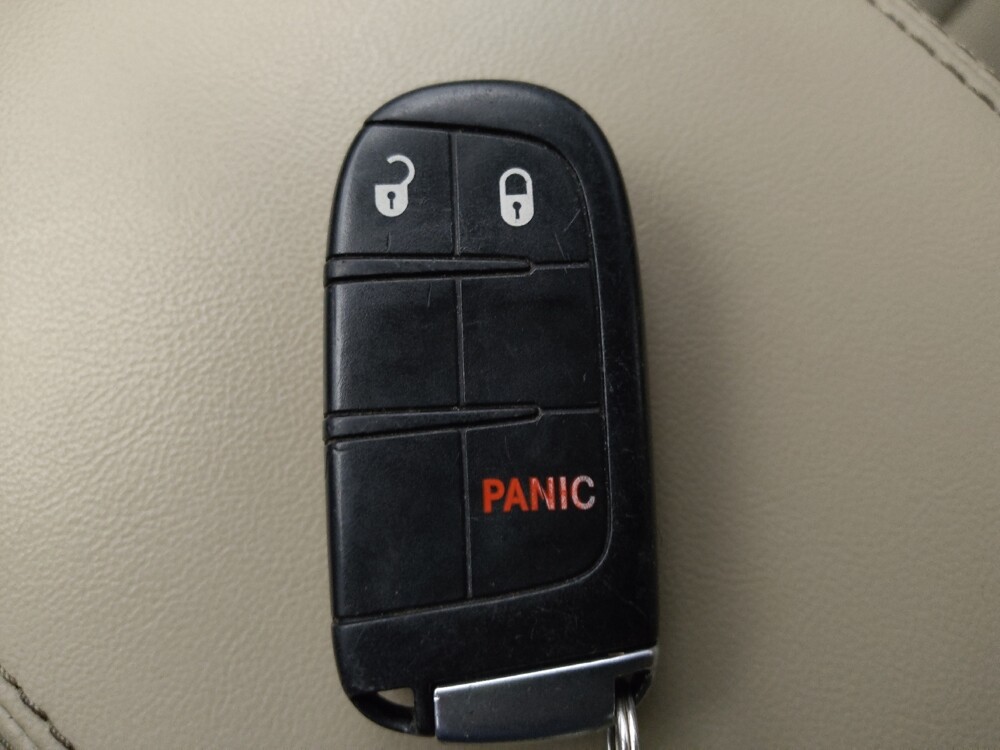 2017 Jeep Grand Cherokee in Tampa, FL 33619 - 18091809 32