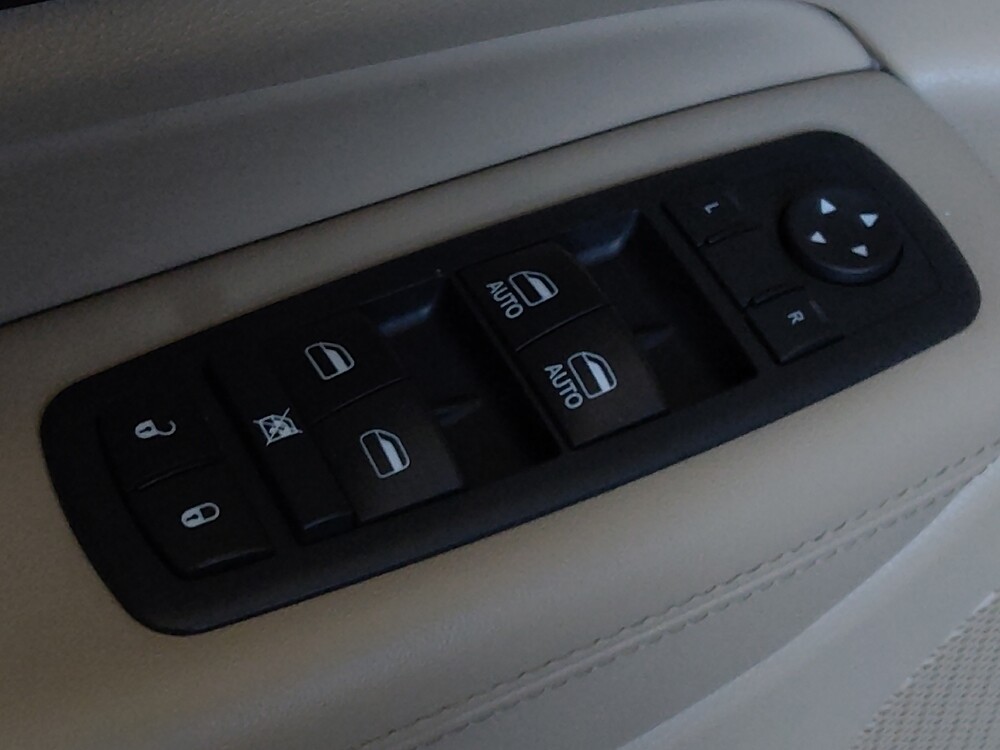 2017 Jeep Grand Cherokee in Tampa, FL 33619 - 18091809 27