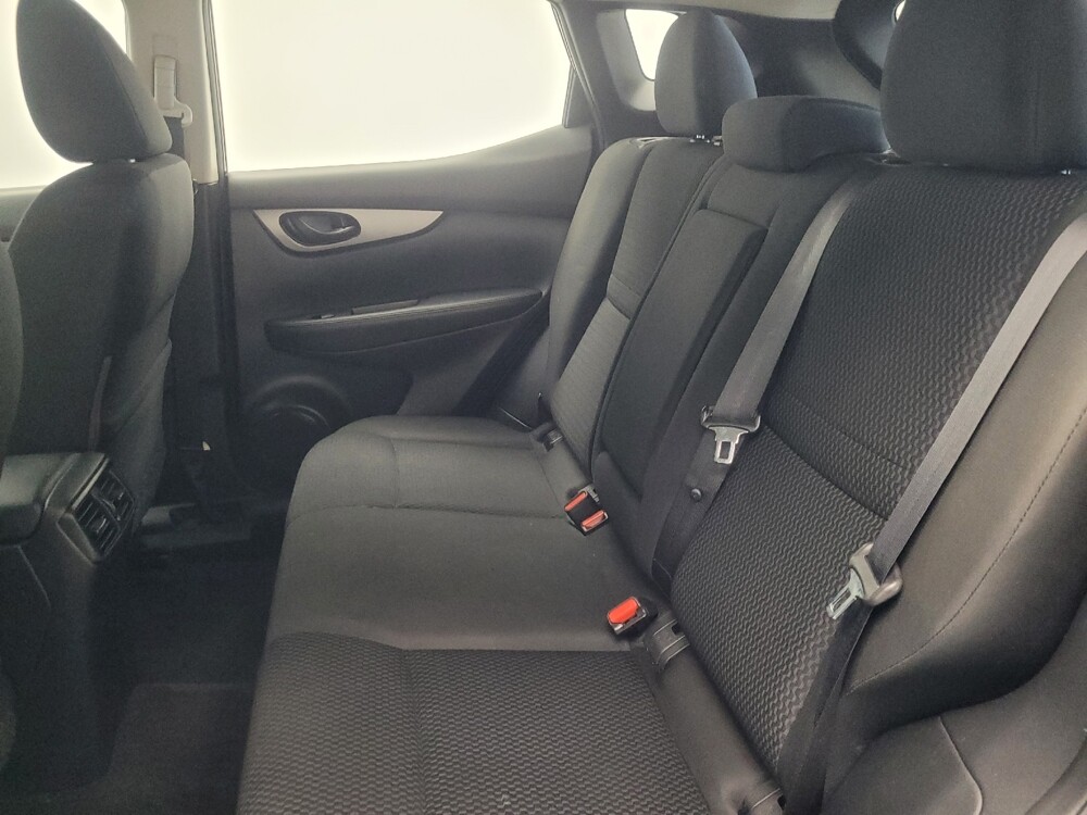 2019 Nissan Rogue Sport in Indianapolis, IN 46222 - 18091817 18