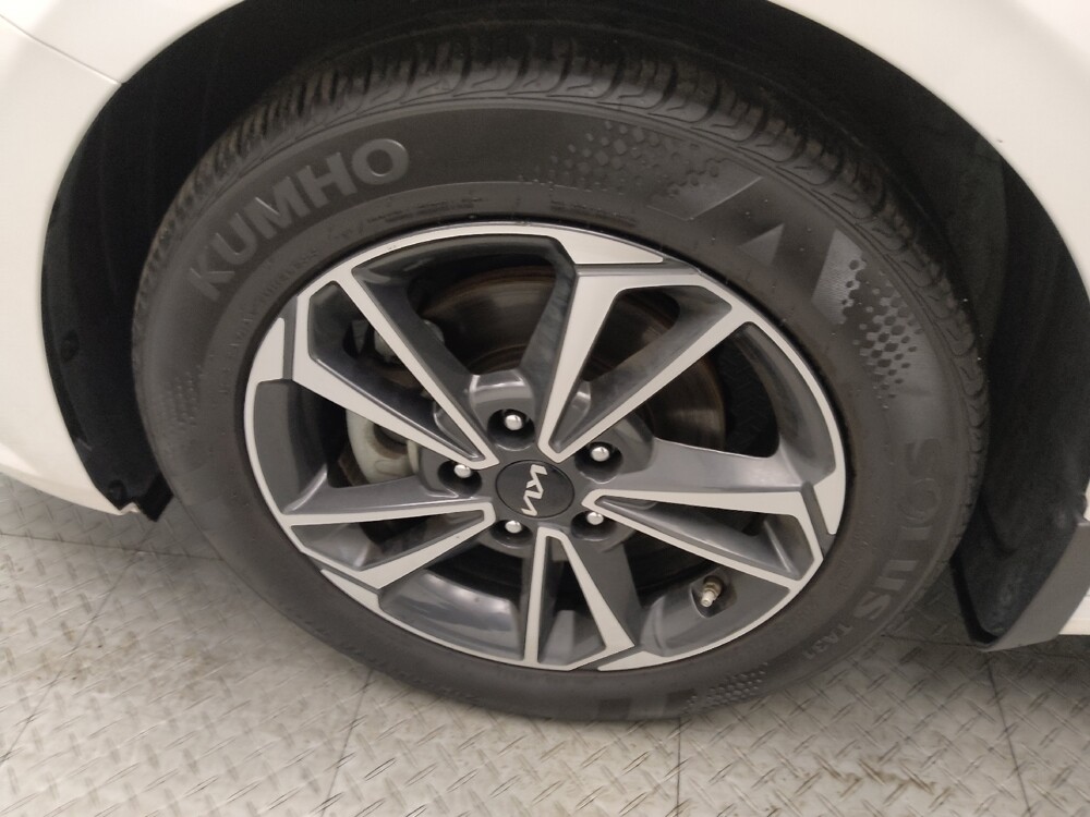 2022 Kia Forte in Peoria, IL 61615 - 18091820 31