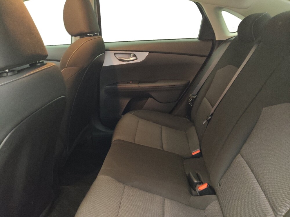 2022 Kia Forte in Peoria, IL 61615 - 18091820 18