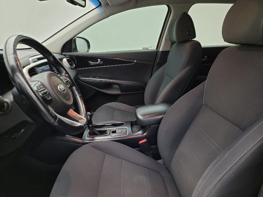 2018 Kia Sorento in Chandler, AZ 85225 - 18091821 17