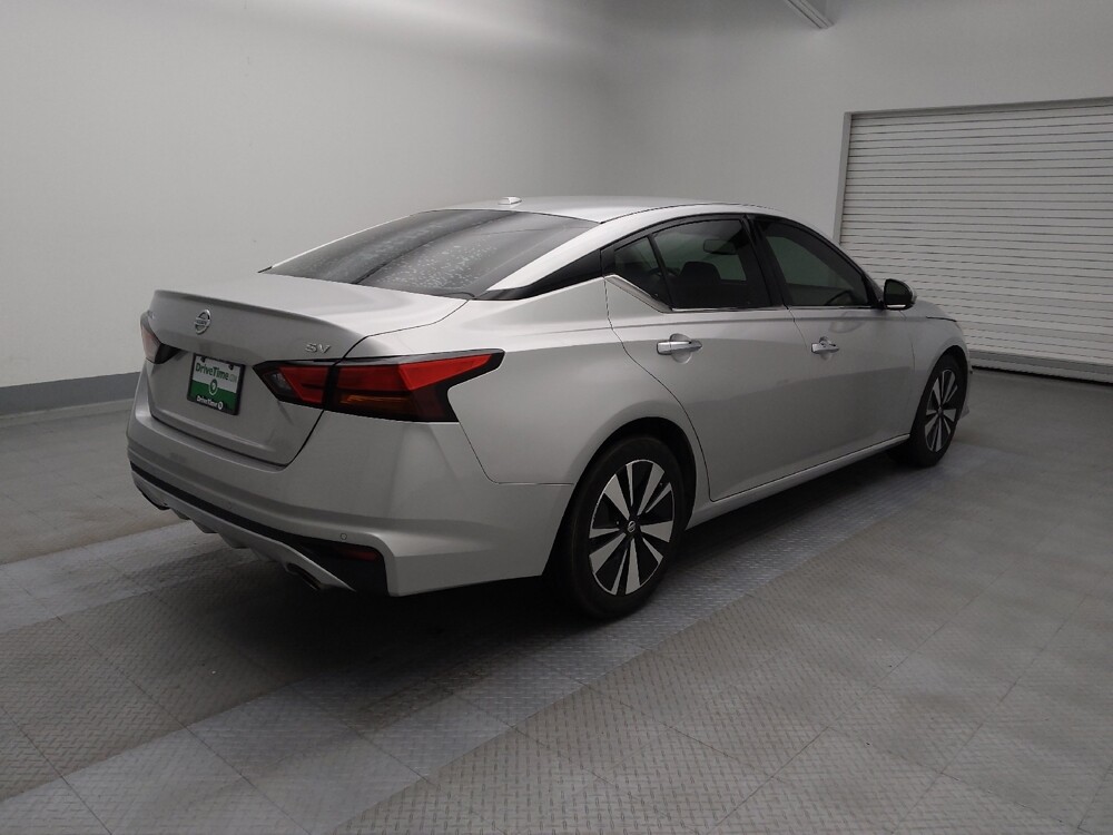 2019 Nissan Altima in Springfield, MO 65807 - 18091825 9