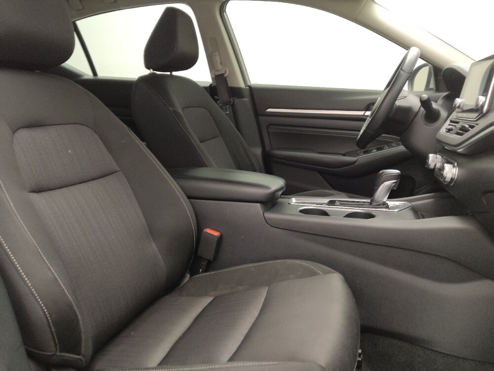 2019 Nissan Altima in Springfield, MO 65807 - 18091825 21