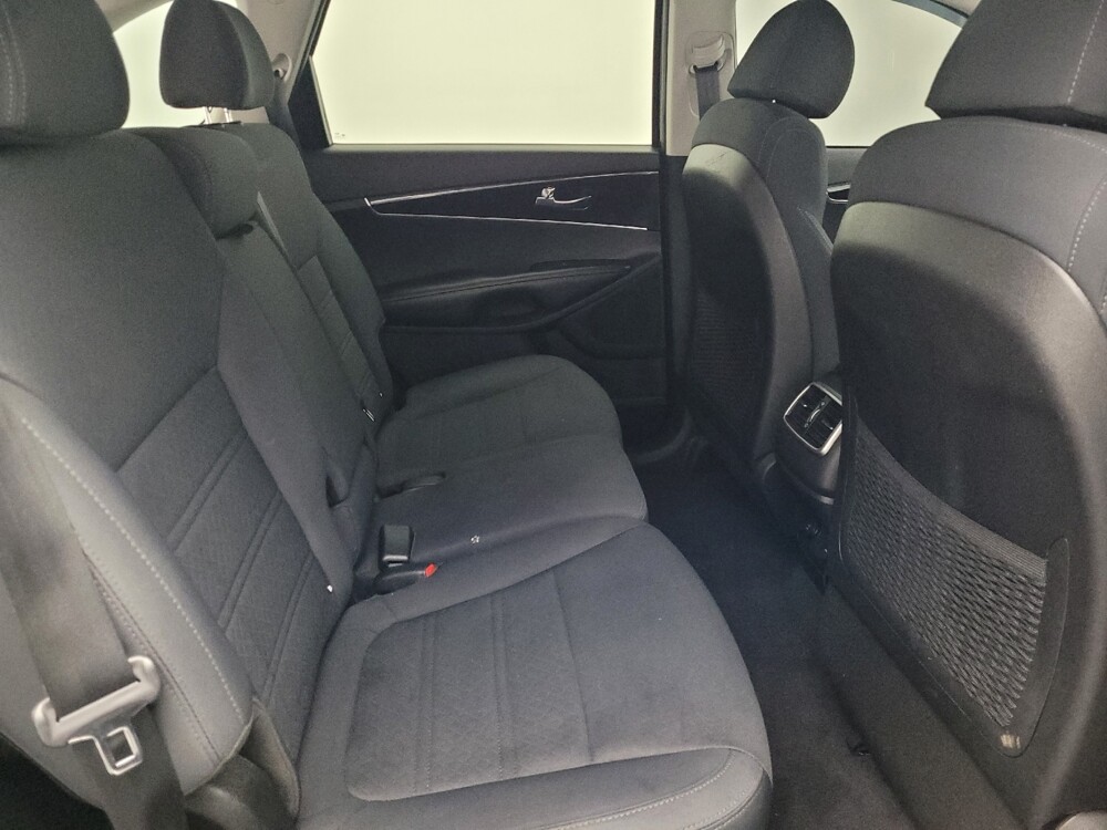 2018 Kia Sorento in Gainesville, FL 32609 - 18091831 19