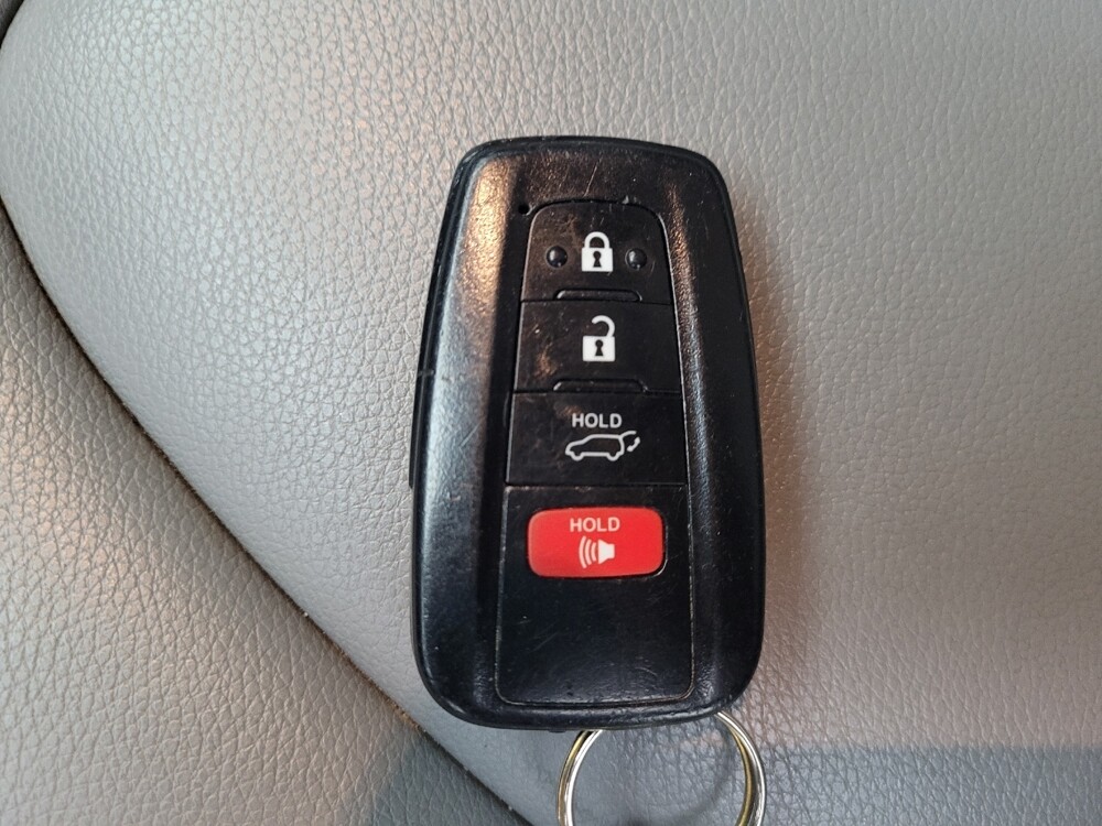 2022 Toyota Highlander in Gainesville, FL 32609 - 18091836 32