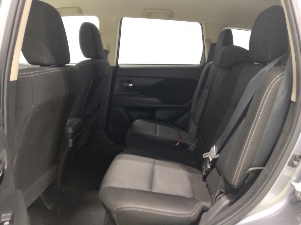 2016 Mitsubishi Outlander in Columbus, OH 43231 - 18091840 18