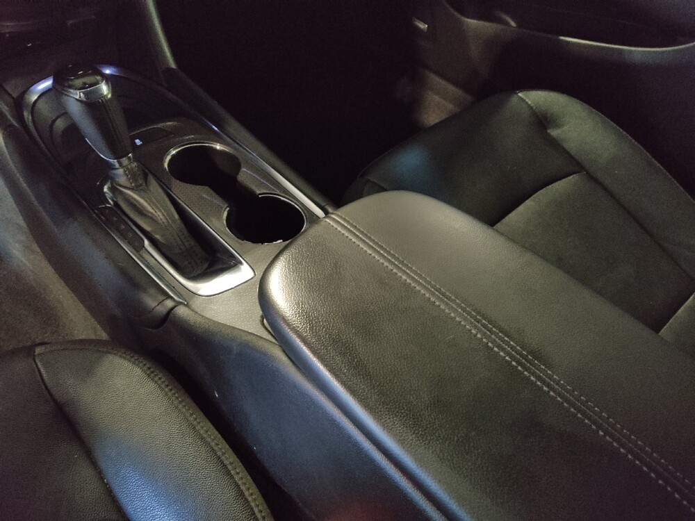 2017 Chevrolet Malibu in Hialeah, FL 33014 - 18091854 26