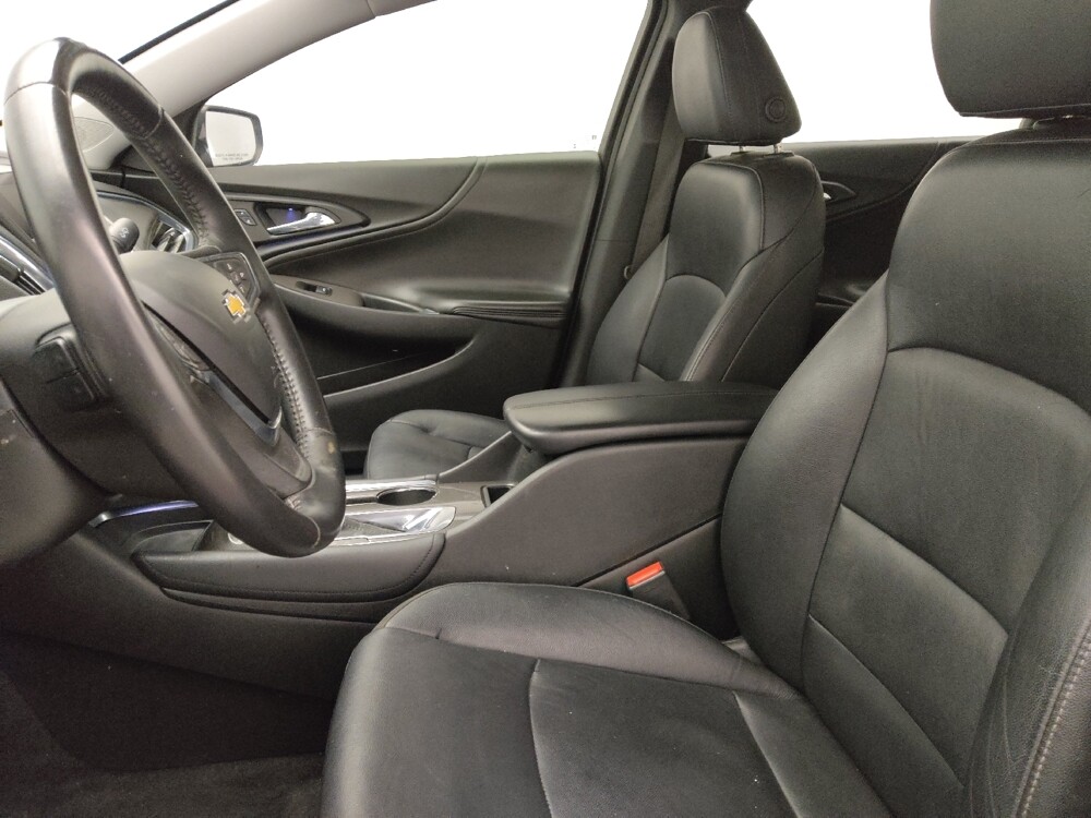 2017 Chevrolet Malibu in Hialeah, FL 33014 - 18091854 17