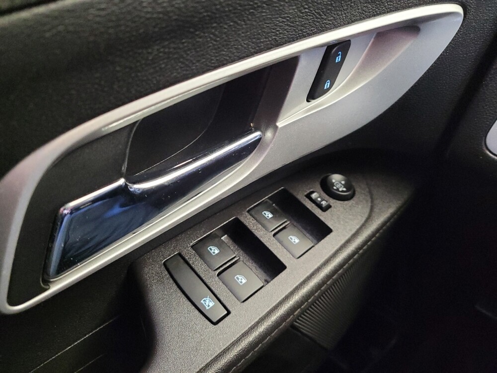 2017 Chevrolet Equinox in Lexington, KY 40509 - 18091856 27