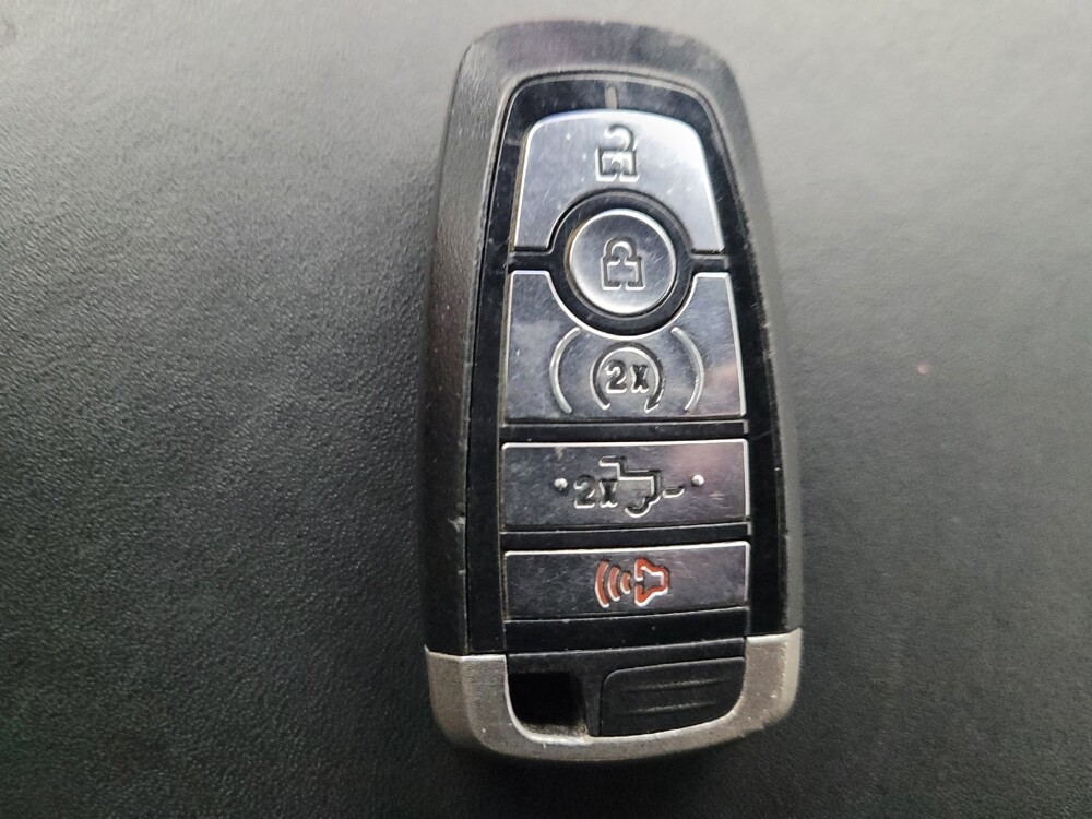 2018 Ford F150 in St. Louis, MO 63125 - 18091863 32