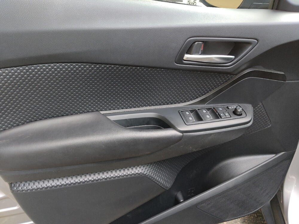 2018 Toyota C-HR in St. Louis, MO 63125 - 18091867 27