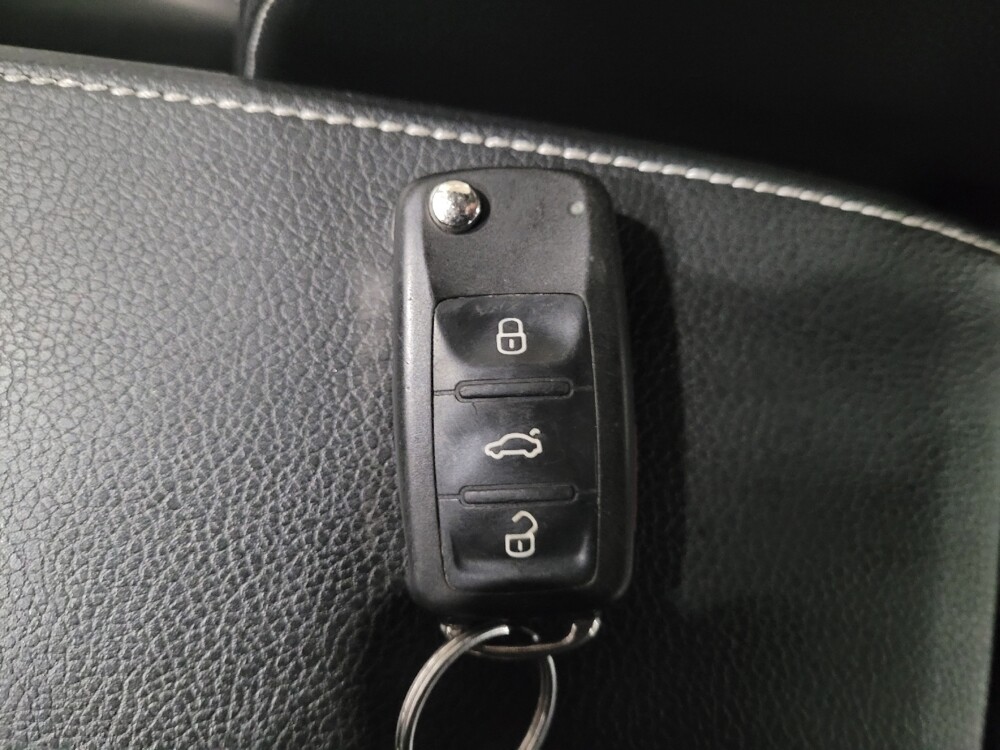 2016 Volkswagen Jetta in Owings Mills, MD 21117 - 18091868 32