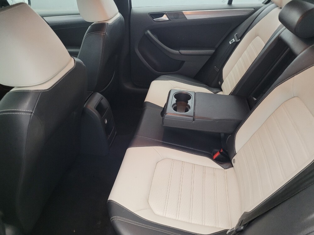 2016 Volkswagen Jetta in Owings Mills, MD 21117 - 18091868 18