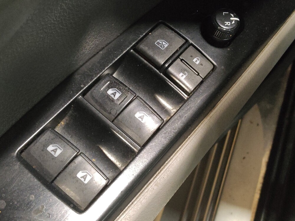 2018 Toyota Camry in Owings Mills, MD 21117 - 18091869 27