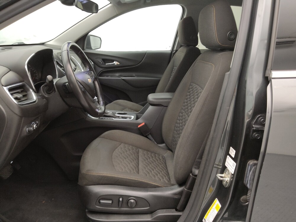 2020 Chevrolet Equinox in St. Louis, MO 63125 - 18091870 17