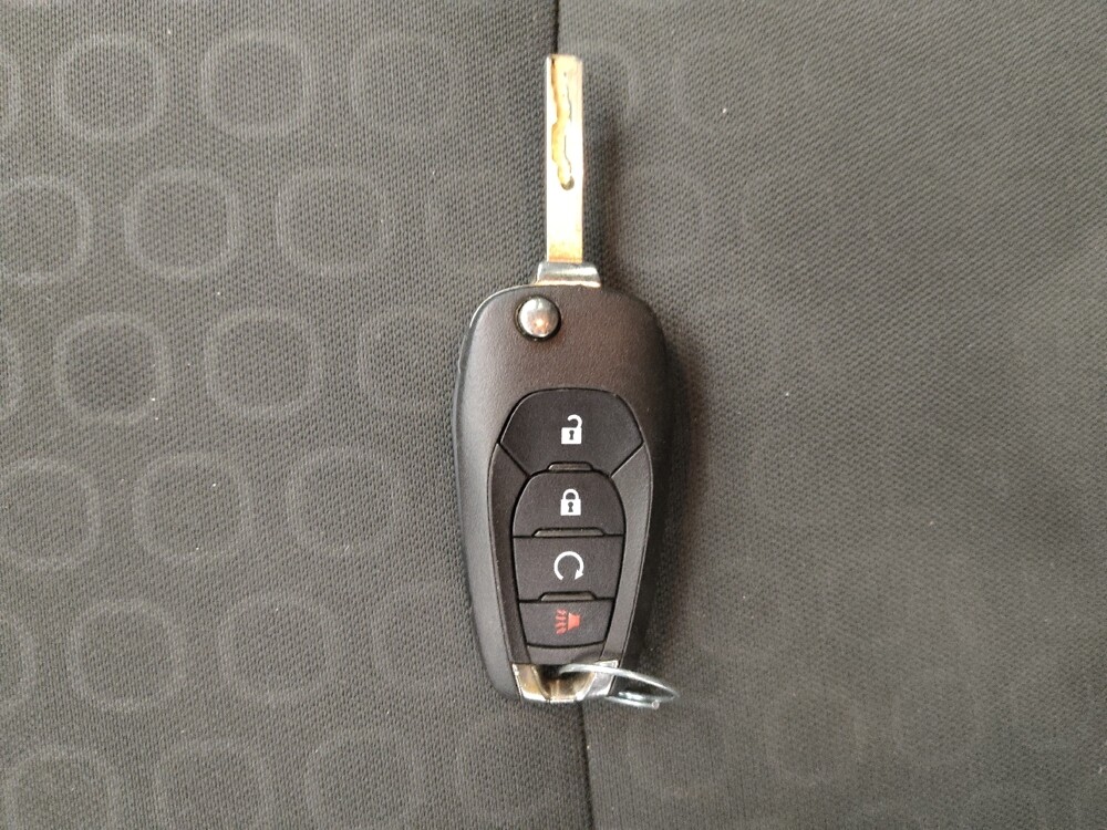 2020 Chevrolet Trax in Topeka, KS 66611 - 18091877 32