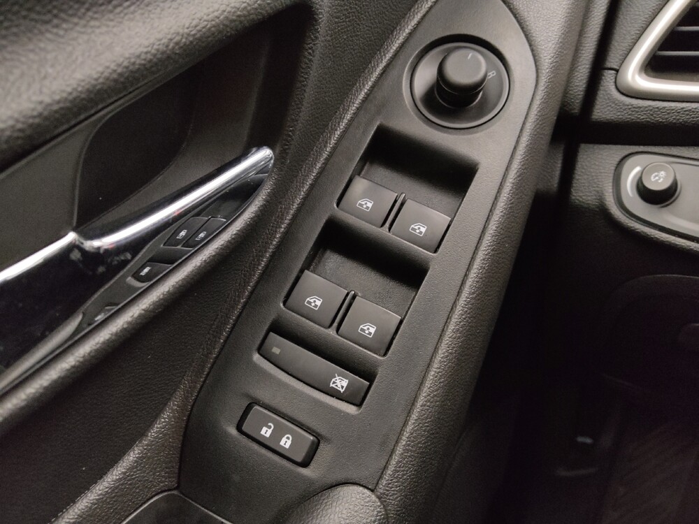 2020 Chevrolet Trax in Topeka, KS 66611 - 18091877 27