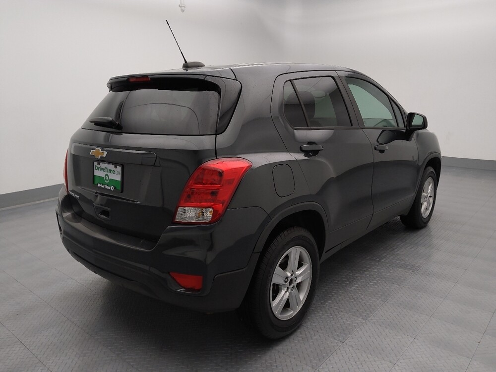 2020 Chevrolet Trax in Topeka, KS 66611 - 18091877 9