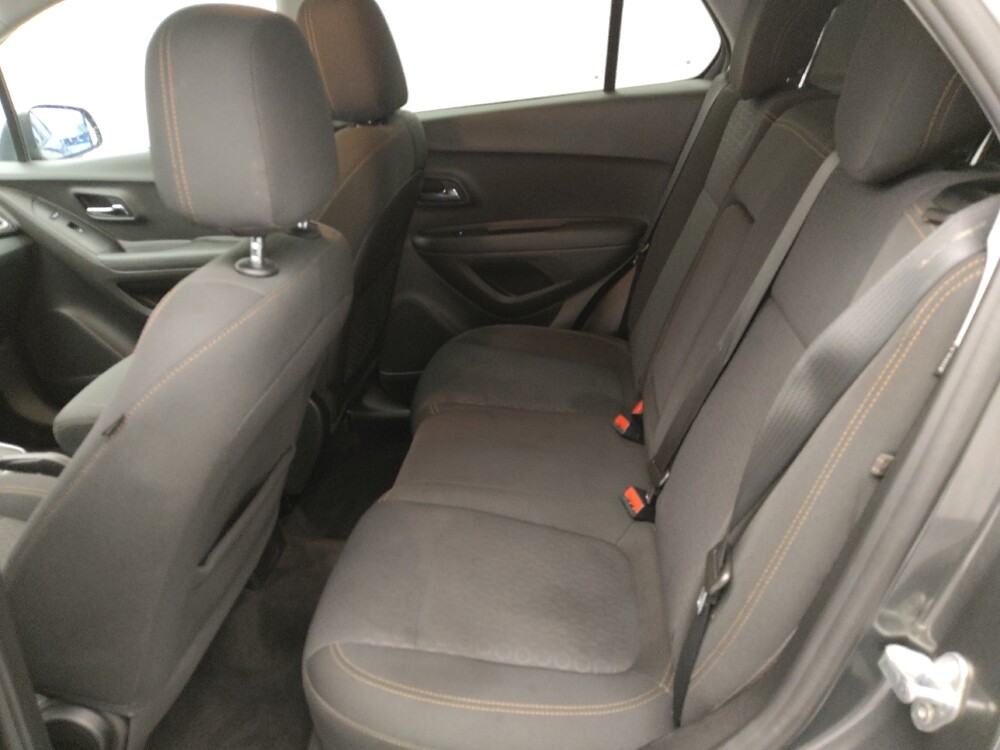 2020 Chevrolet Trax in Topeka, KS 66611 - 18091877 18