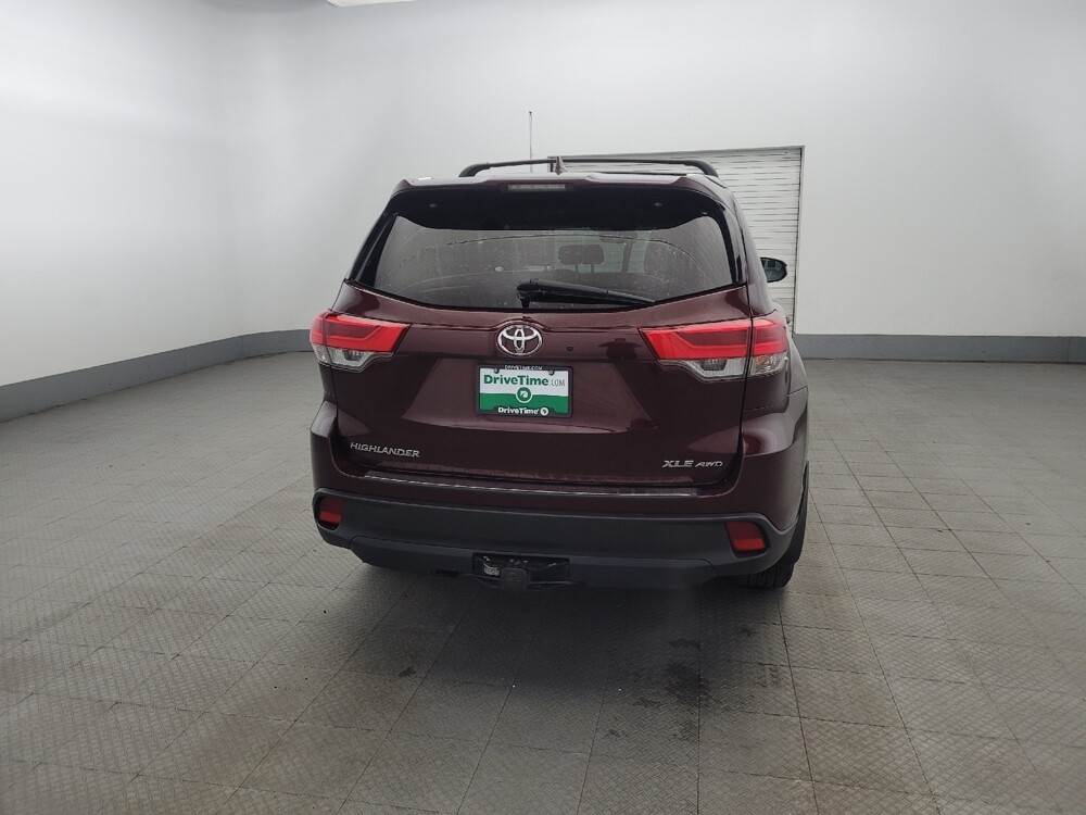 2018 Toyota Highlander in New Castle, DE 19720 - 18091881 7