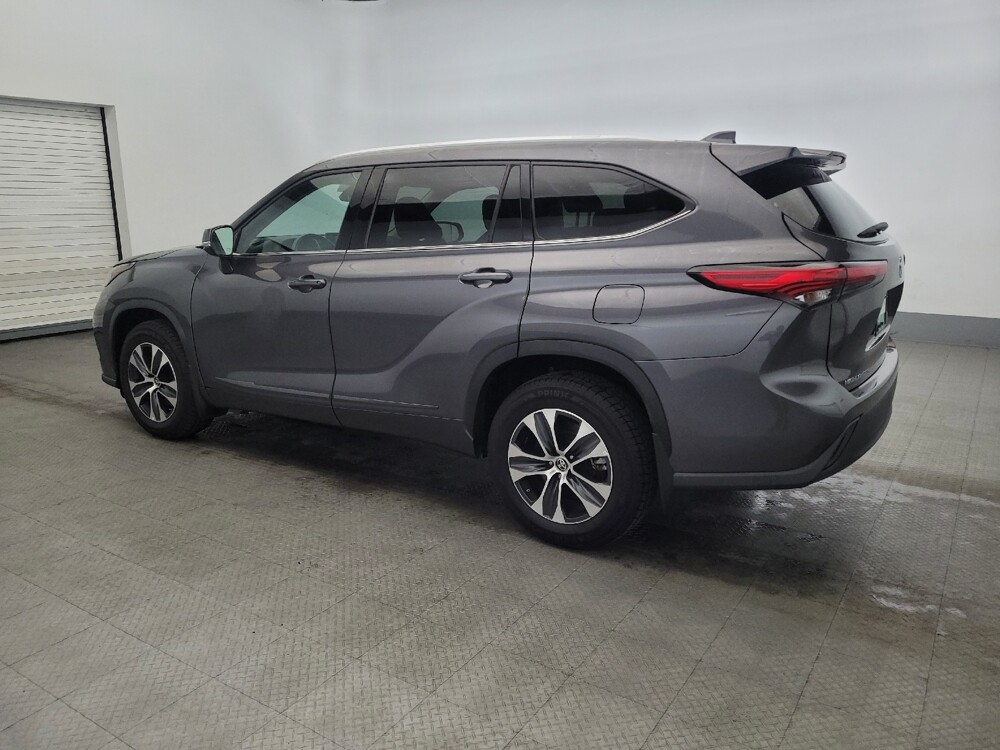 2021 Toyota Highlander in Williamstown, NJ 8094 - 18091883 3