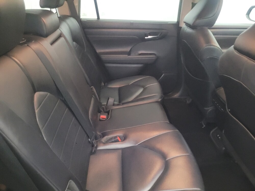 2021 Toyota Highlander in Williamstown, NJ 8094 - 18091883 19