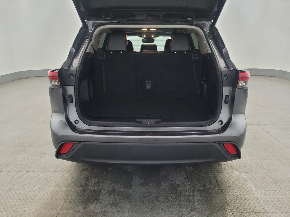 2021 Toyota Highlander in Williamstown, NJ 8094 - 18091883 29