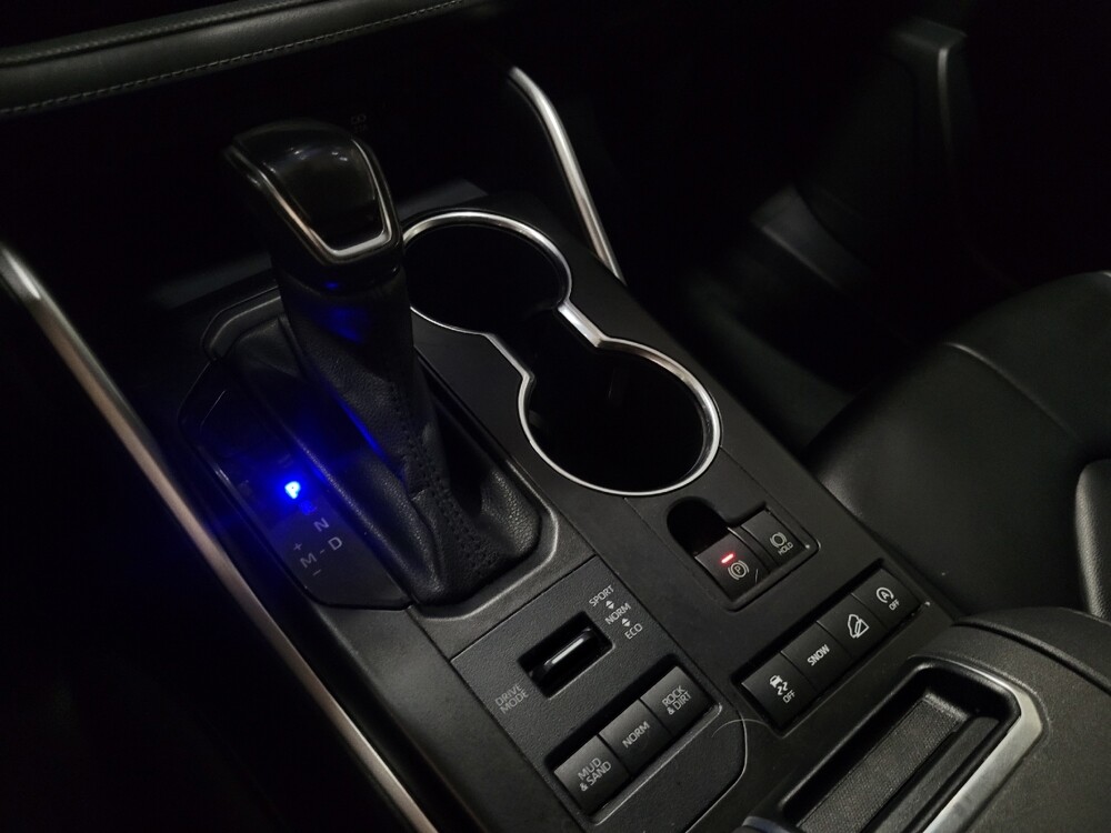 2021 Toyota Highlander in Williamstown, NJ 8094 - 18091883 26