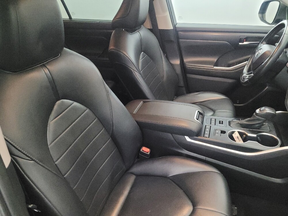 2021 Toyota Highlander in Williamstown, NJ 8094 - 18091883 21