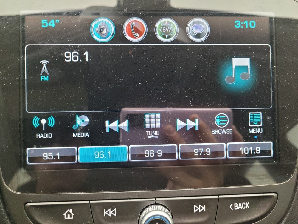 2018 Chevrolet Malibu in Charlotte, NC 28213 - 18091890 25