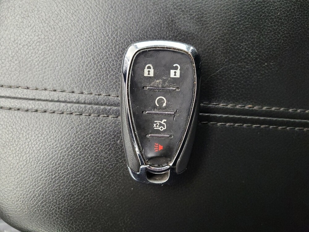 2018 Chevrolet Malibu in Charlotte, NC 28213 - 18091890 32