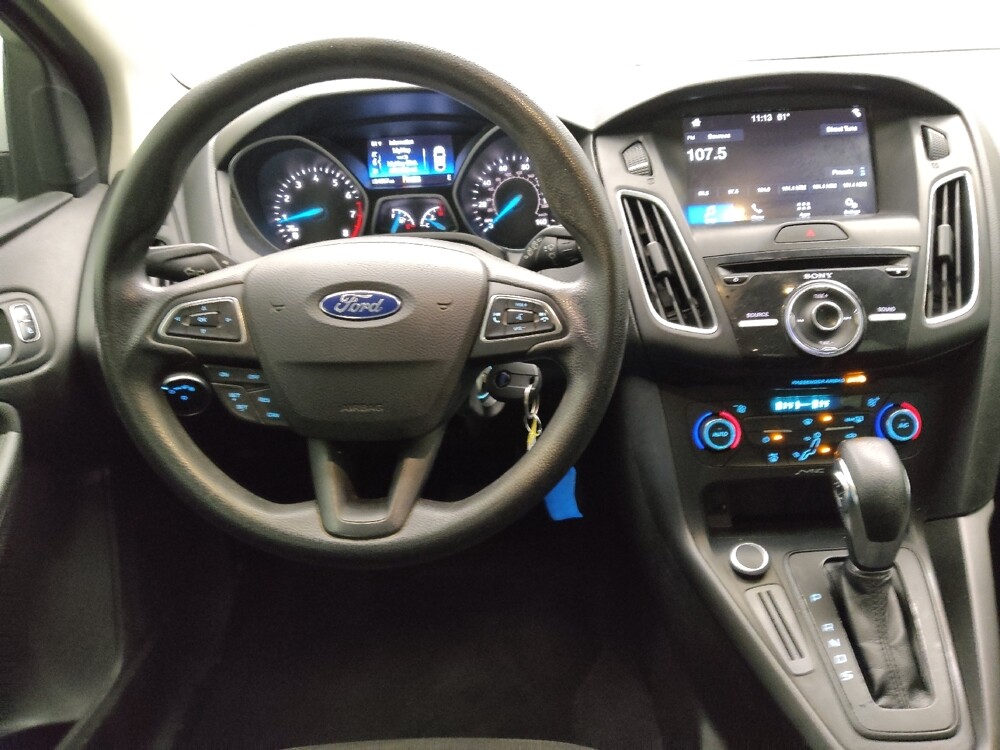 2017 Ford Focus in St. Louis, MO 63136 - 18091892 22