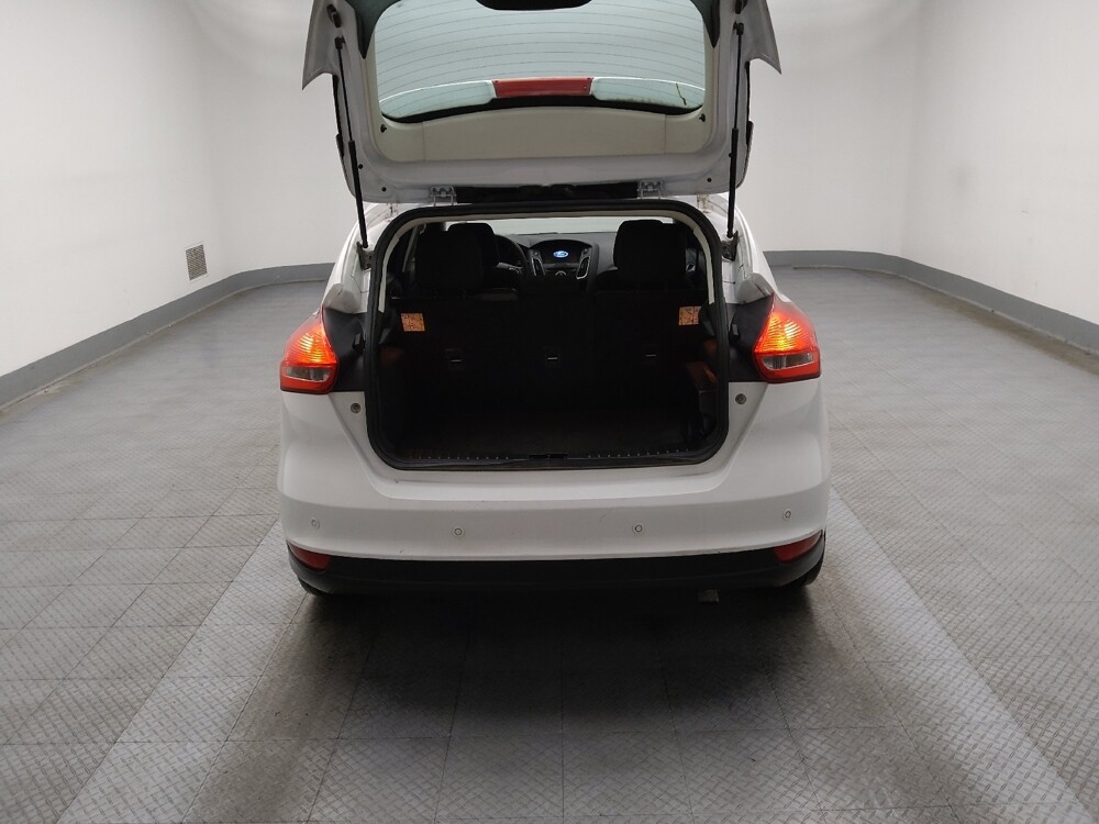 2017 Ford Focus in St. Louis, MO 63136 - 18091892 29