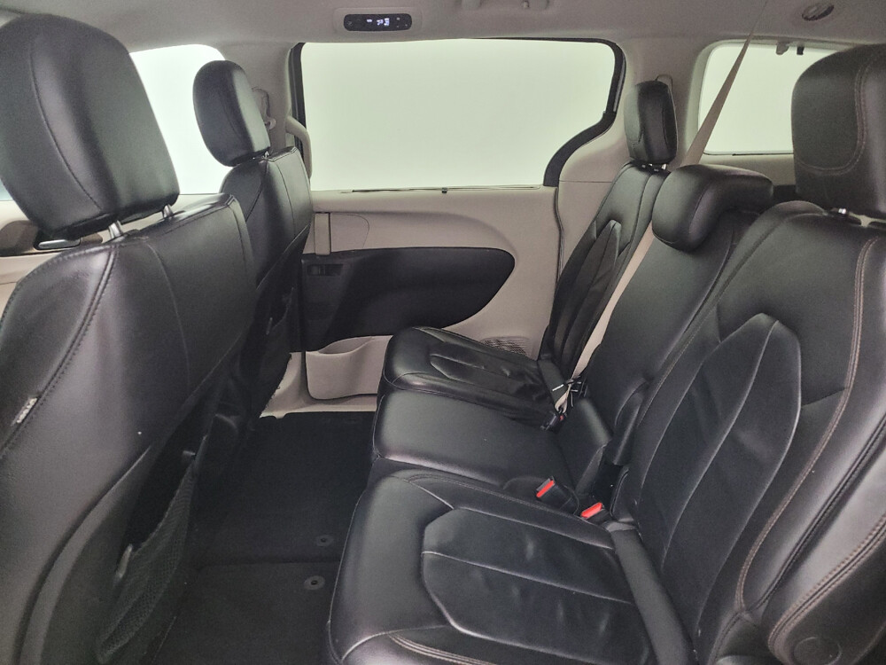 2017 Chrysler Pacifica in Miamisburg, OH 45342 - 18091893 18