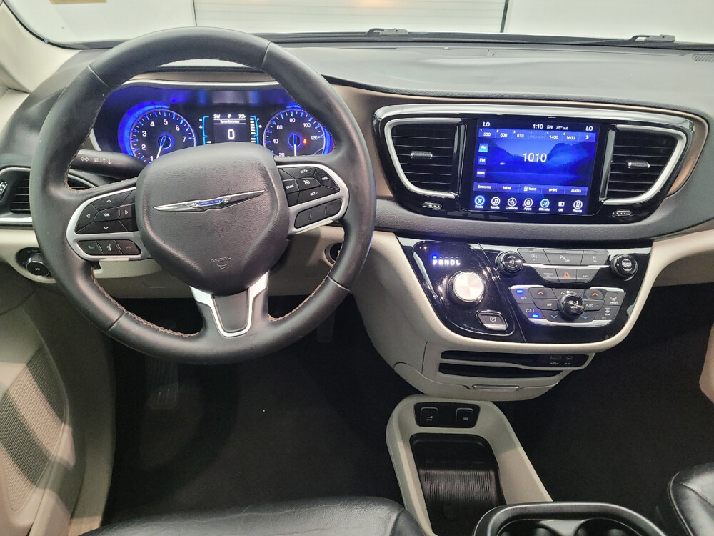 2017 Chrysler Pacifica in Miamisburg, OH 45342 - 18091893 22