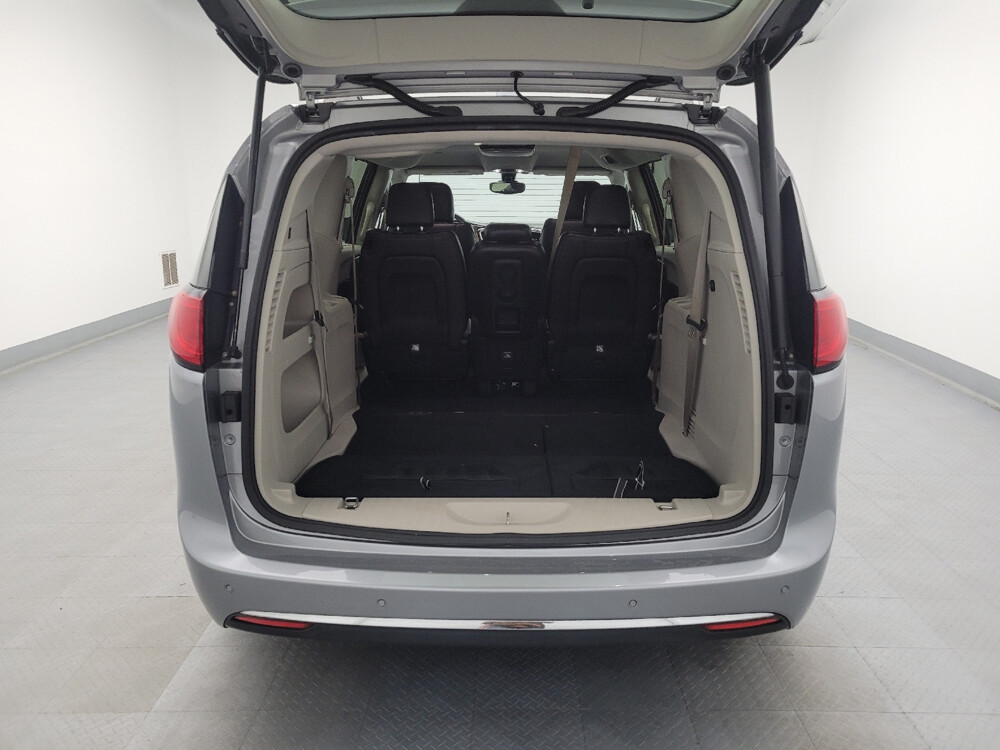 2017 Chrysler Pacifica in Miamisburg, OH 45342 - 18091893 29