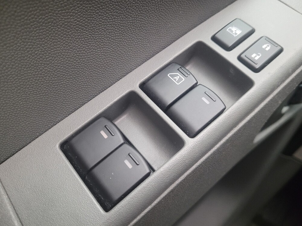 2018 Nissan Frontier in Bakersfield, CA 93309 - 18091894 27