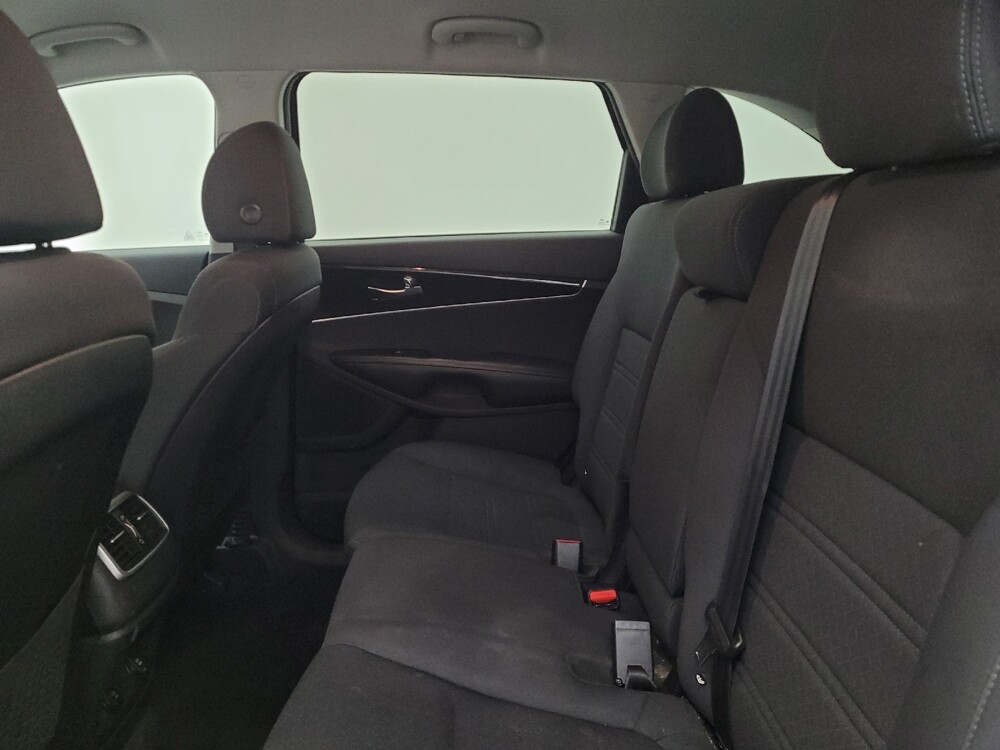 2020 Kia Sorento in Columbus, OH 43231 - 18091899 18