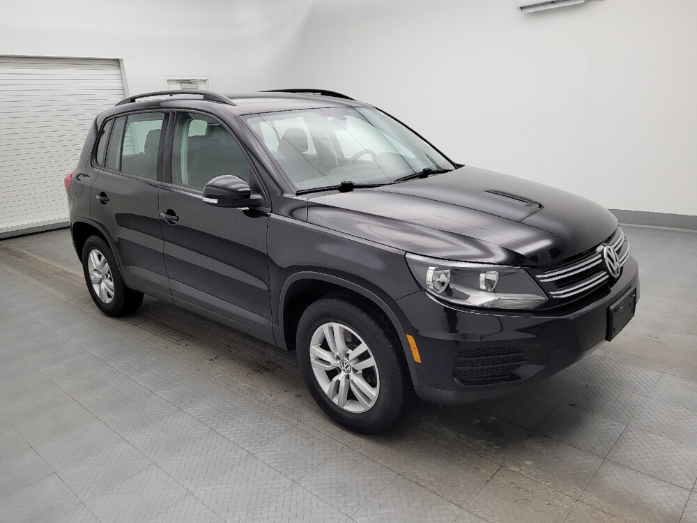 2017 Volkswagen Tiguan in Columbus, OH 43231 - 18091900 11