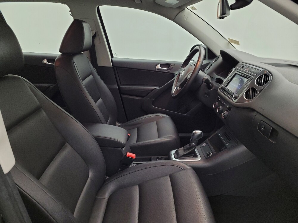 2017 Volkswagen Tiguan in Columbus, OH 43231 - 18091900 21