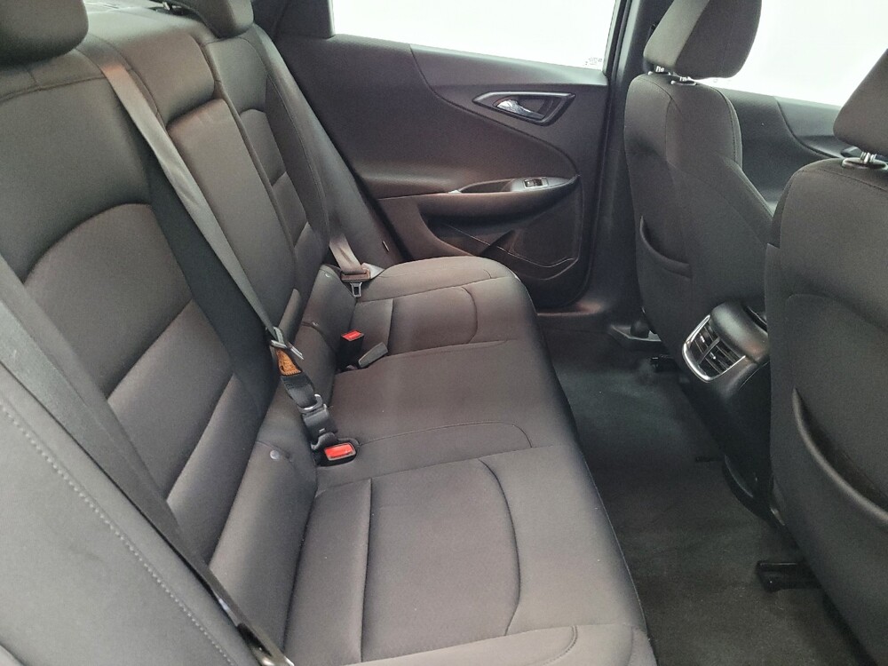 2021 Chevrolet Malibu in Las Vegas, NV 89102 - 18091901 19