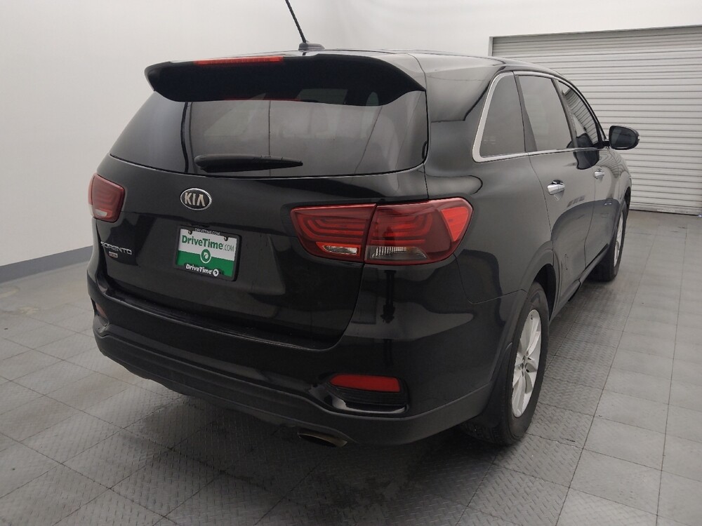 2020 Kia Sorento in Houston, TX 77074 - 18091905 7