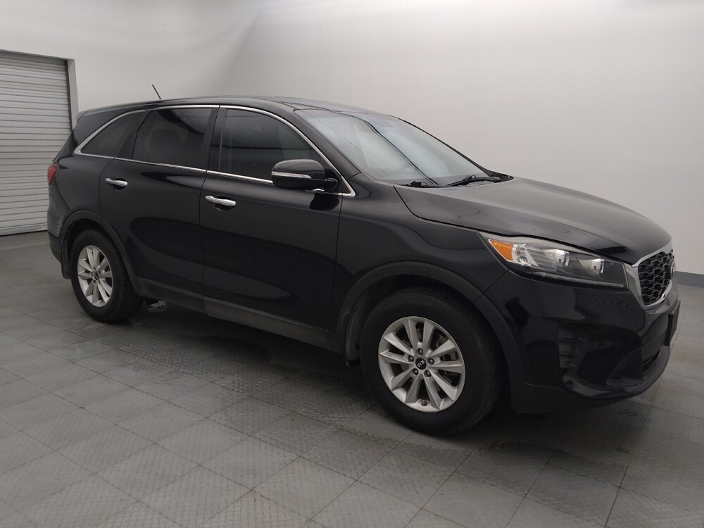 2020 Kia Sorento in Houston, TX 77074 - 18091905 11